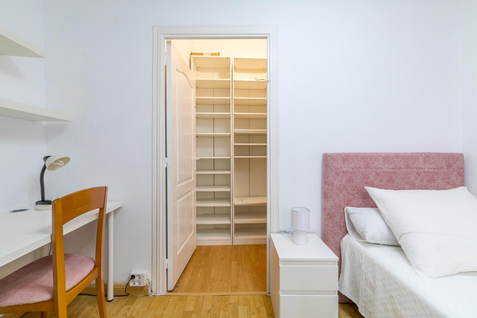 Apartamento Confortable Y Funcional En Vallecas Madrid Exterior photo